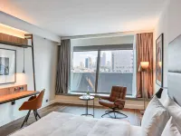 راديسون بلو هوتل ، فرانكفورت Hotels near ريبشتوكباد