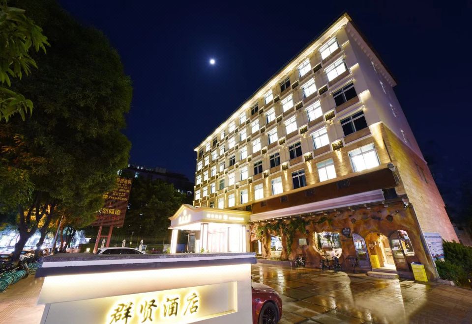 hotel overview picture