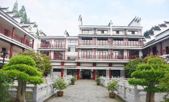 Yingshan Xiufeng Villa