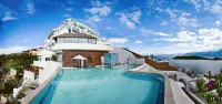 Santorini Cloud National Tide Sea View Resort Dali