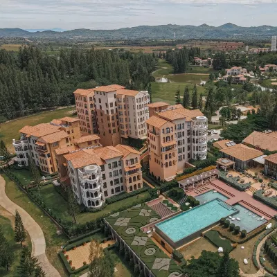 Toscana Valley Castello Della Valle Hotels near Wat Nong Nok Kraten