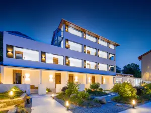 Cloud back to Sunsite Jiuzhai Wangshan Residence