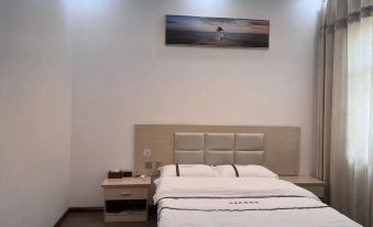 Huazhuang B&B