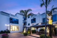 Floral Hotel· Benxiang Hotel (Sanya Yalong Bay Bohou Village Branch) Hotels in Sanya