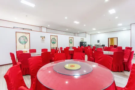 Xinxiyue Hotel Отели рядом с достопримечательностью «Hekou Town»