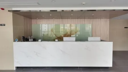 GreenTree Inn (Huidong Shili Yintan) Отели рядом с достопримечательностью «Shili Yintan (Shili Silver Beach)»