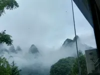 Yangshuo Mengyuan Shanju Hotel (Xingping Ancient Town Branch) - pemandangan pegunungan