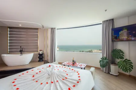 PĀMA Boutique Hotel & Bistro Đà Nẵng