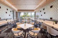 Jingzhou Station Wude Road Atour Hotel - 4-Star