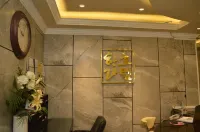 Halla Hotel