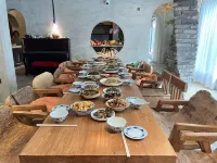 Huazhu·Kuangjing offers homestays (such as the Qinhu Guling Street branch)