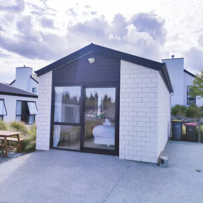 Jero Apartment Hotels near Chameleon Stargazing Booking Office