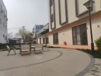 manshang Zhicheng Holiday Manor (Rongcheng Baiyangdian High-speed Railway Station)