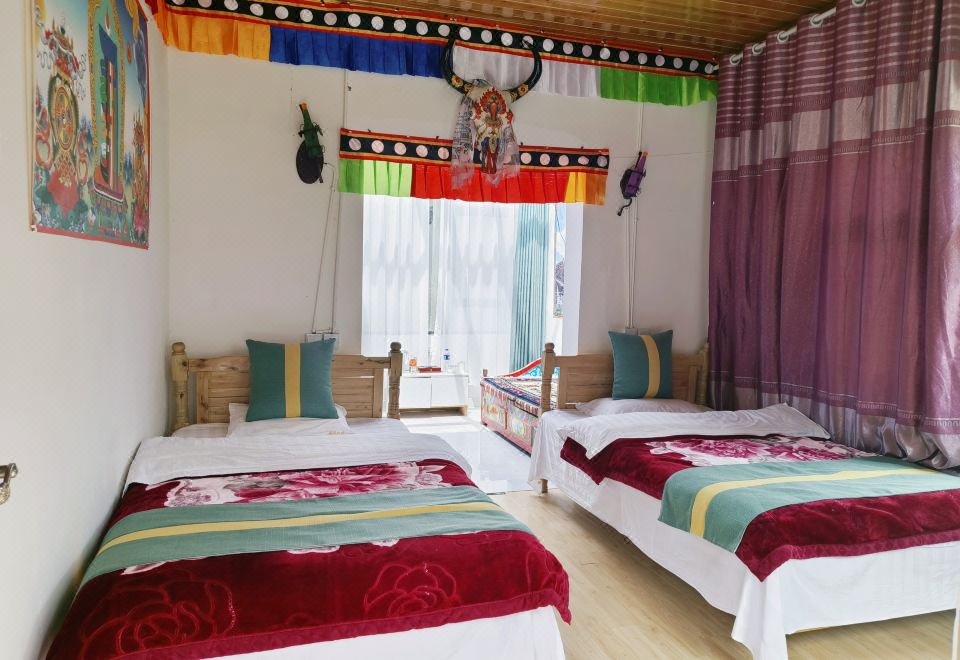 단바 Danba Xinqiang Homestay 2성급 호텔 객실