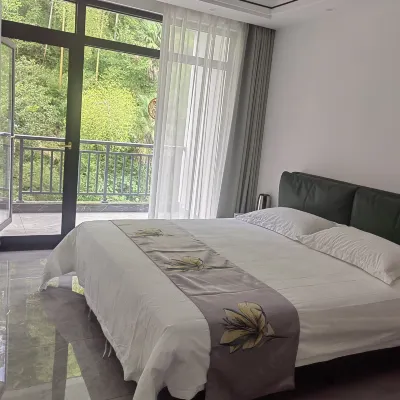 Half acre Fangtang Homestay Hotels near Giant Python Emerging from the Mountain