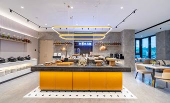 Homeinn Plus Hotel (Beijing West Railway Station Subway Station)