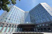 Atour Hotel Shenzhen Bantian Zhongcheng Hotels near Pinghu Railway Station