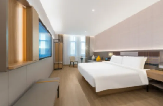 Homeinn Plus Hotel (Hotan Huochezhan)