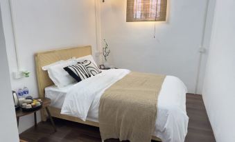 Chaoyuan Homestay (Shuangfeng Temple)