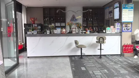 Wanguan E-Sports Hotel Отели в г. Чжаньчжи