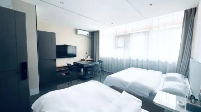 Yujing Hotel Hotels near Baideng Mountain