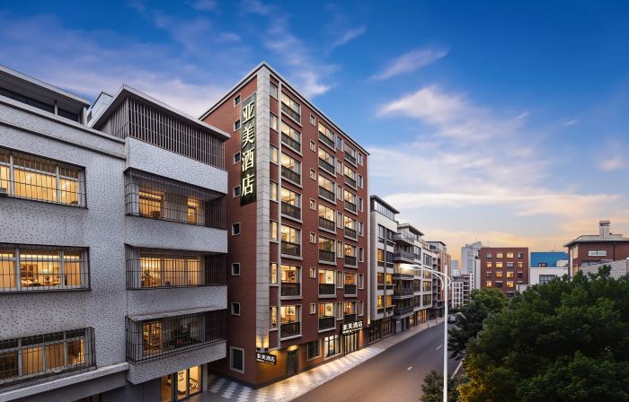 Yamei Boutique Stay (Maoming Donghuicheng Store)
