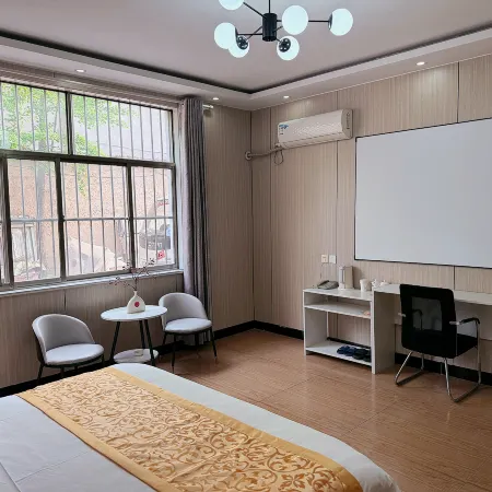 Sishui Senrun Business Hotel