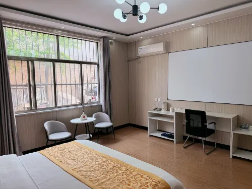 Sishui Senrun Business Hotel