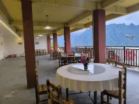 Shunshun Chinese Inn Hotel a Fugong