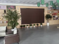 Qiuguo Hotel (Zhangye Lushuiwan Tourism Resort Ganzhou Fucheng) - فطور