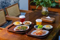 Banshan Wangxue Scenic Homestay (Baisha Old Town) - 2-Star