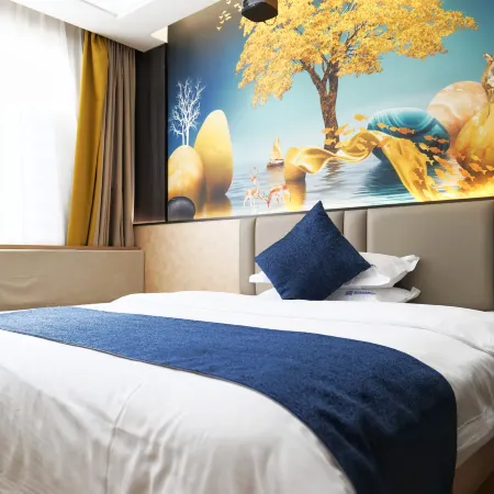 Mojiang Longxiang Film & Smart Hotel
