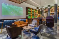 Qingdao Zhanqiao Railway Station Manxin Hotel