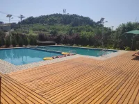 โรงแรมเซิงเต้าอี้จิง - ที่มีสระว่ายน้ำ