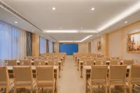 Vienna Hotel (Yuxi Hongta Avenue High-speed Railway Station)