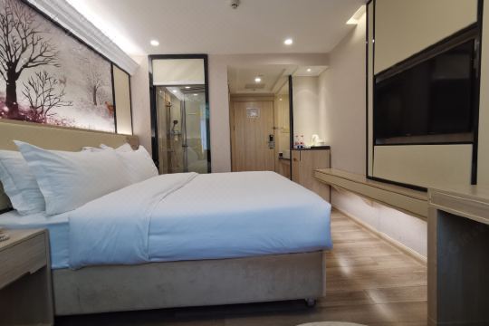 圣达酒店(深圳坂田地铁站店)