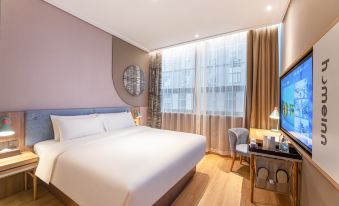 Home Inn (Suzhou Jinji Lake International Convention Center Xinghu Street Metro Station)