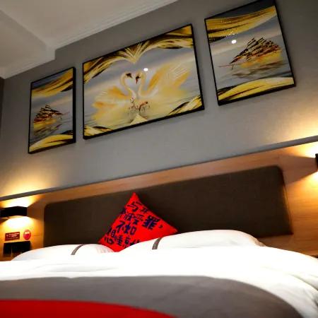 Junyi Hotel(Lingwu North Station Store)