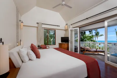 Centara Villas Samui Отели рядом с достопримечательностью «Ban Sairee»