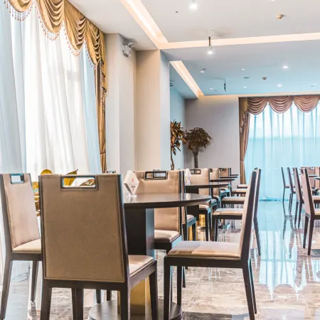 Dingyi Hotel