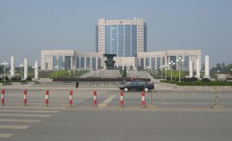 Boda Hotel (Ningxiang Maternity and Children's Store)