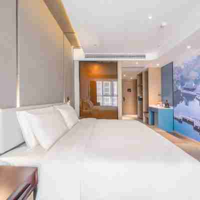 瀘州高鐵站步步高新天地亞朵酒店 Rooms