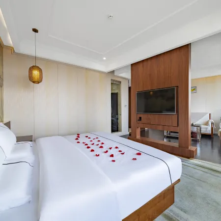 Hindu Hot Spring Hotel (Delong International Jewelry City Duobao City Branch)