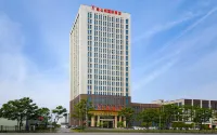 Vienna International Hotel (Wuhan Yangluo new port) Отели рядом с достопримечательностью «Уханьский институт биоинженерии-Марксистский институт»