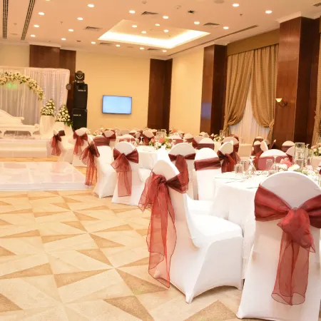 The Grand Plaza Hotel Smouha Отели рядом с достопримечательностью «Библиотека Александрина»