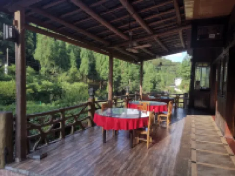 Xiangbiling Manor
