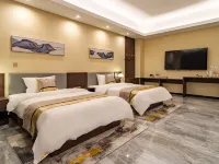 雲隸假日飯店（保定東站河大新區店）