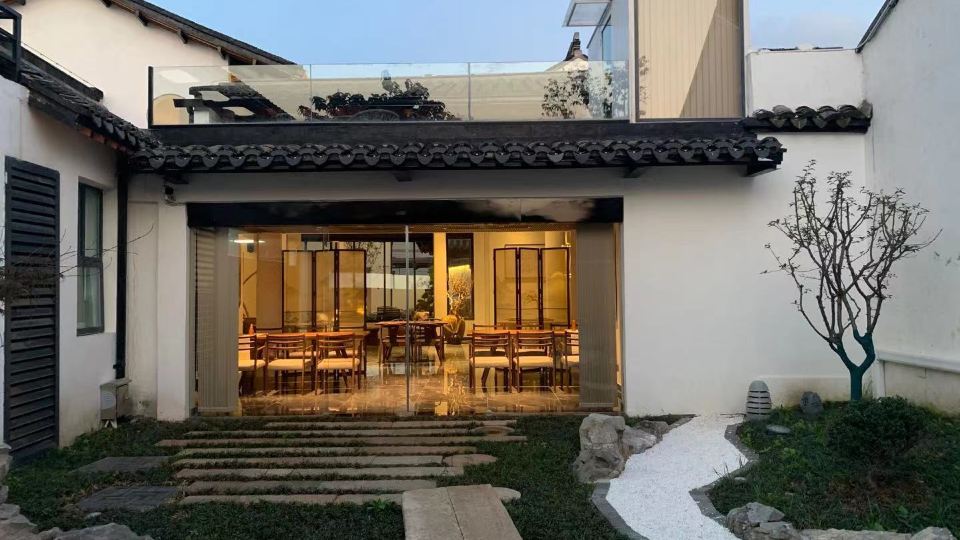 Ancient Jiangnan Charm Century-old Heritage Art Boutique Homestay