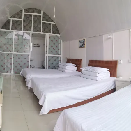 Ganquan Lianjie Cave Homestay