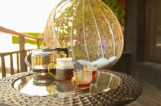 Dandong Yi Inn (Yalujiang Broken Bridge Branch)